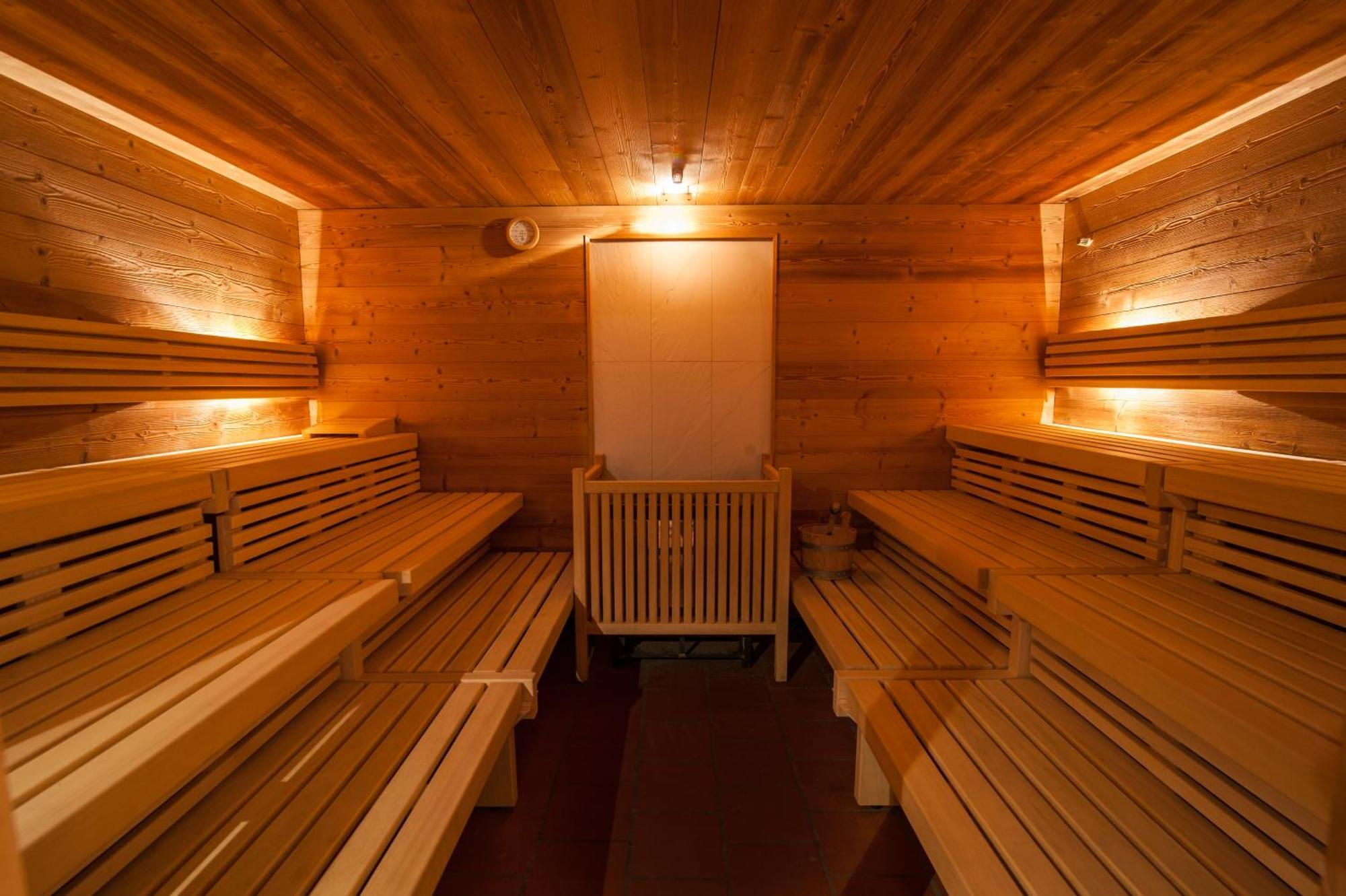 Eggentaler Hotel Кардано Екстериор снимка