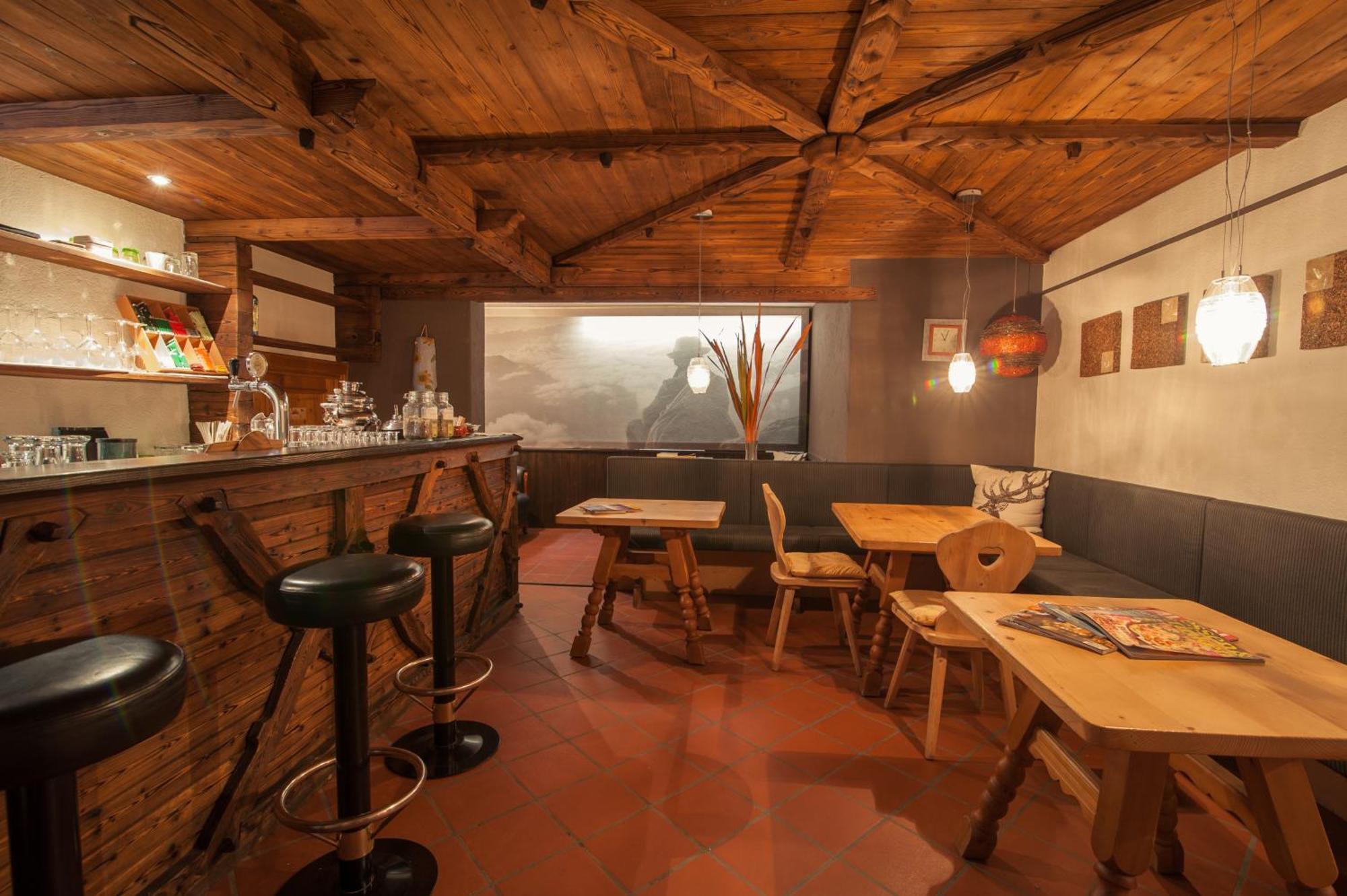 Eggentaler Hotel Кардано Екстериор снимка